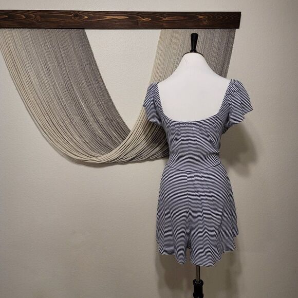 NWT American Eagle Striped Romper Sz L - Picture 2 of 3